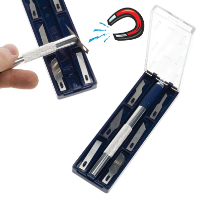 CUTTER+IN+METALLO+C901+CON+6+TIPI+DI+LAME+SAGOMATE+KIT%3Cbr%3E%3Ci%3EWILER%3C%2Fi%3E