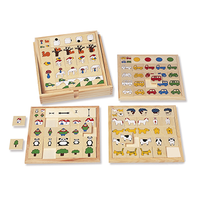 GIOCO+EDUCATICO+AGGETTIVI+E+POSIZIONI%3Cbr%3E%3Ci%3EGOULA%3C%2Fi%3E