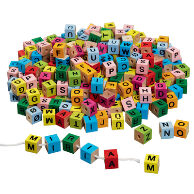PERLINE+CON+LETTERE+COLORATE+DA+INFILARE%3Cbr%3E%3Ci%3EGOKI%3C%2Fi%3E